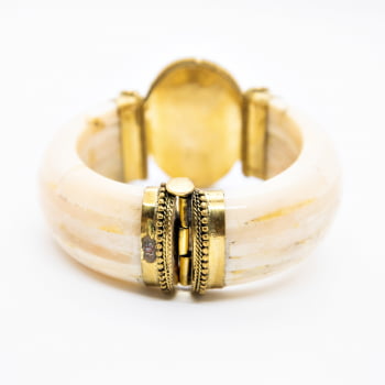 Bracelete Turco Osso com Pedra Oval Verde