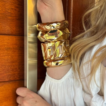 Bracelete Martelado Dourado M 