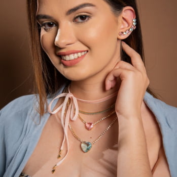 Ear Cuff Corações - azul e rosa